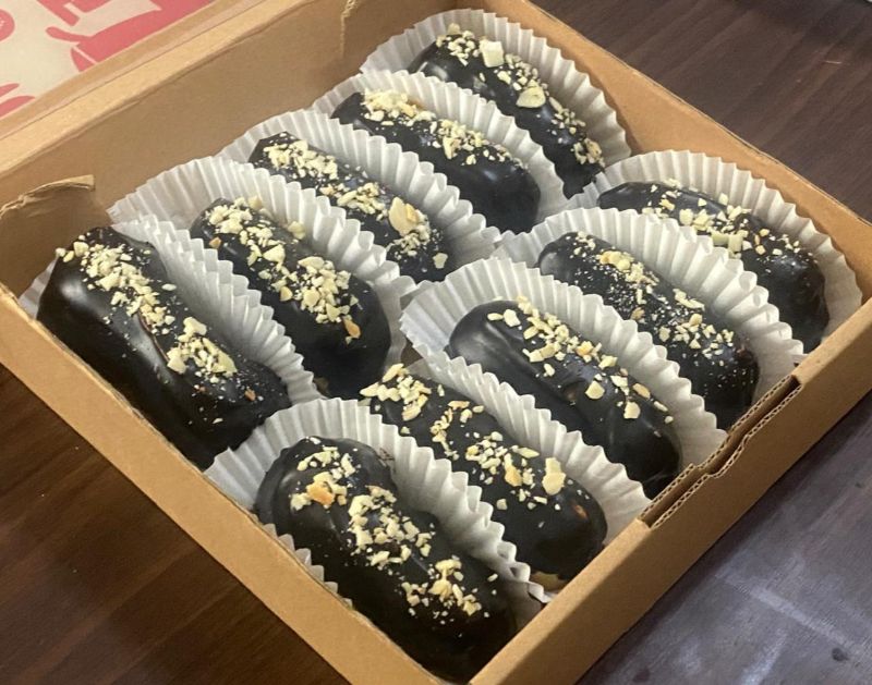Eclair Vanilla & Topping Choco isi 10 pcs